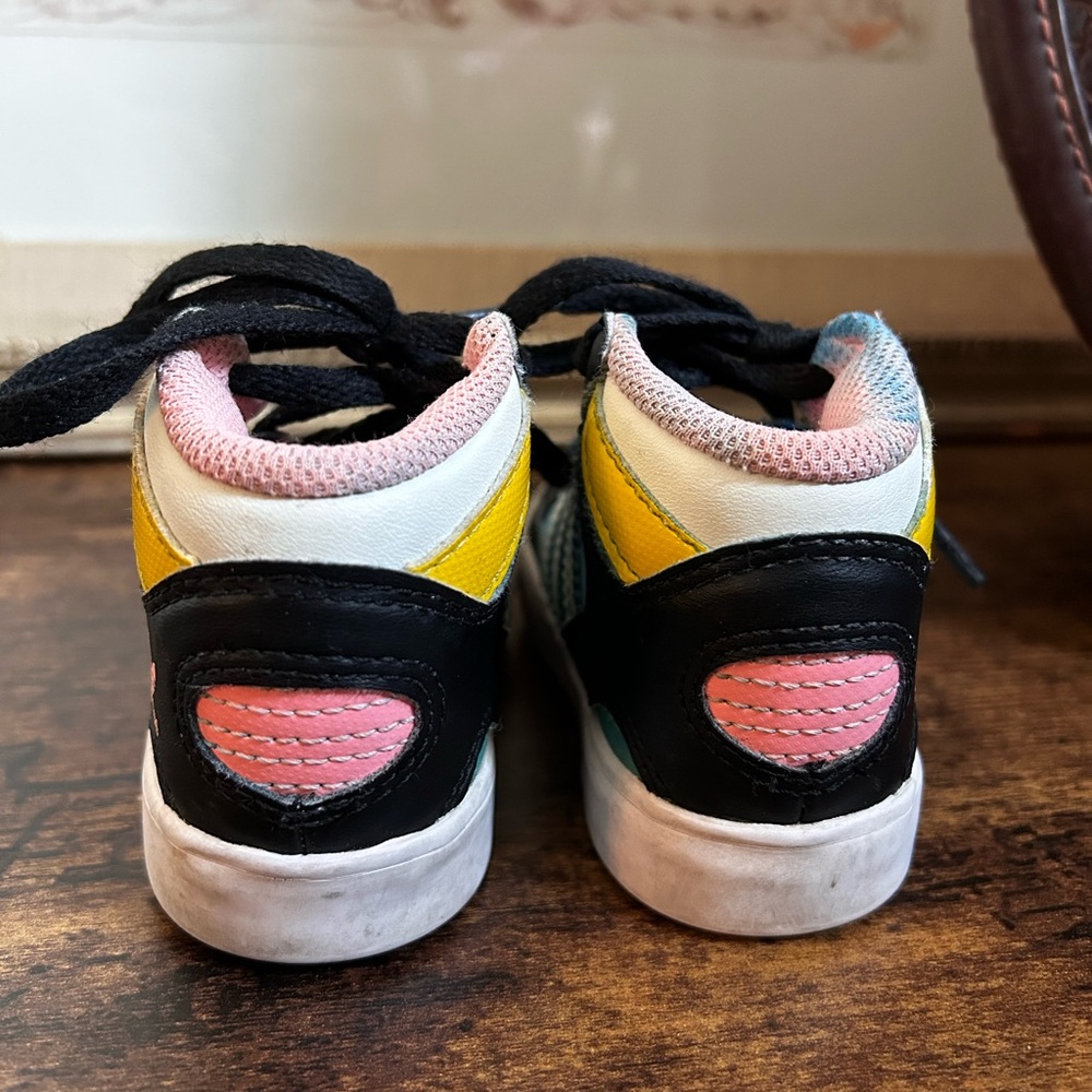 Adidas Toddler Girls Hardcourt Hightop Multicolor size 4K - Picture 3 of 7